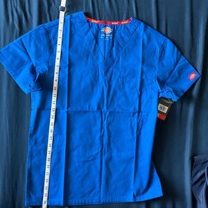 NWT Dickie's Unisex Scrub Shirt